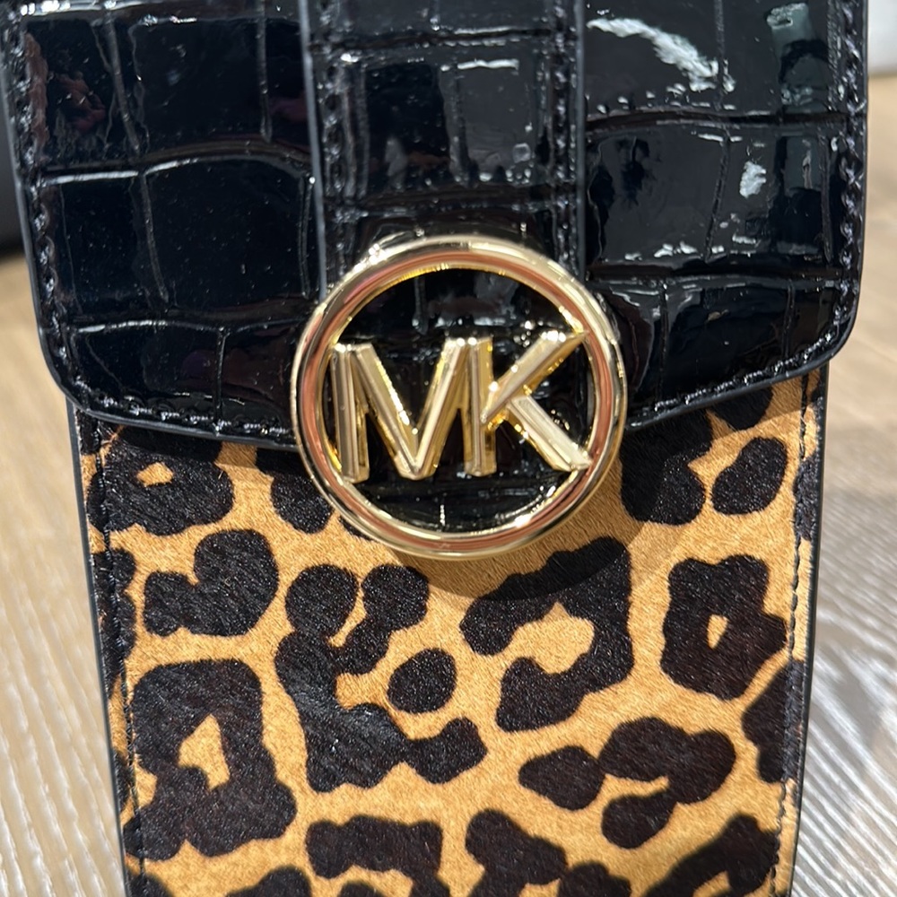 Michael Kors Carmen Small NS Phone XBODY HairCalf
Black Multi - Picture 3 of 16
